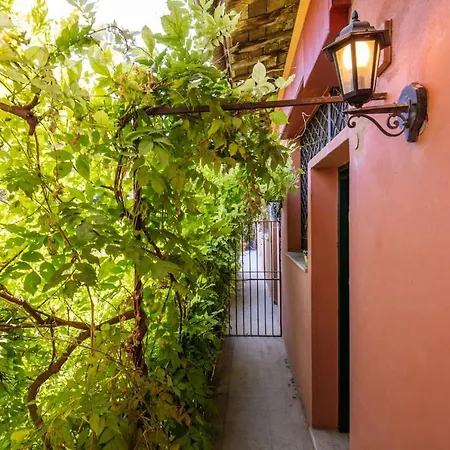 Loft Nella Strada Degli Artisti Daire *
